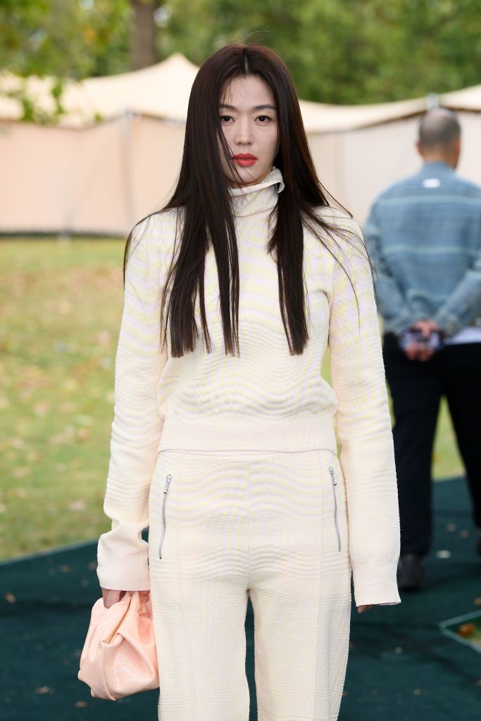 LONDON, ENGLAND - SEPTEMBER 18: Jun Ji Hyun attends the Burberry show during London Fashion Week September 2023 at Highbury Fields on September 18, 2023 in London, England. (Photo by Joe Maher/BFC/Getty Images)