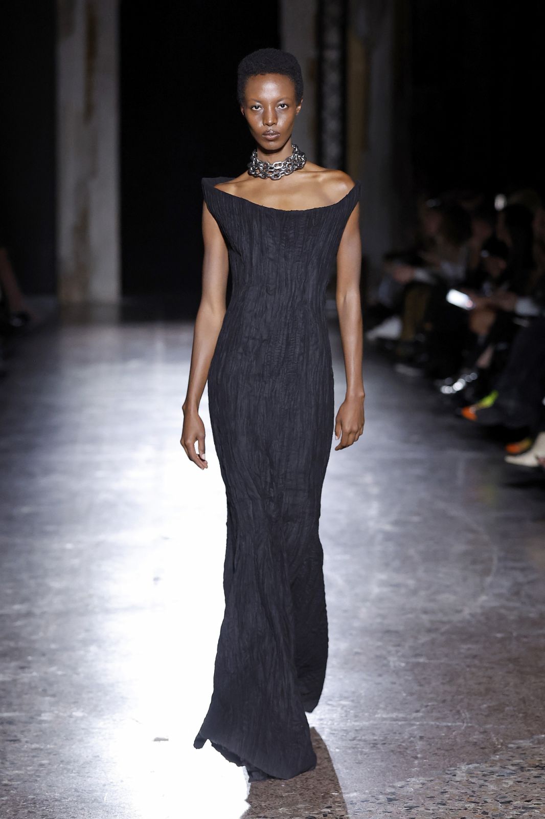 MILAN, ITALY - SEPTEMBER 22: A model walks the runway at the Han Kjobenhavn fashion show during the Milan Fashion Week Womenswear Spring/Summer 2024 on September 22, 2023 in Milan, Italy. (Photo by Estrop/Getty Images)