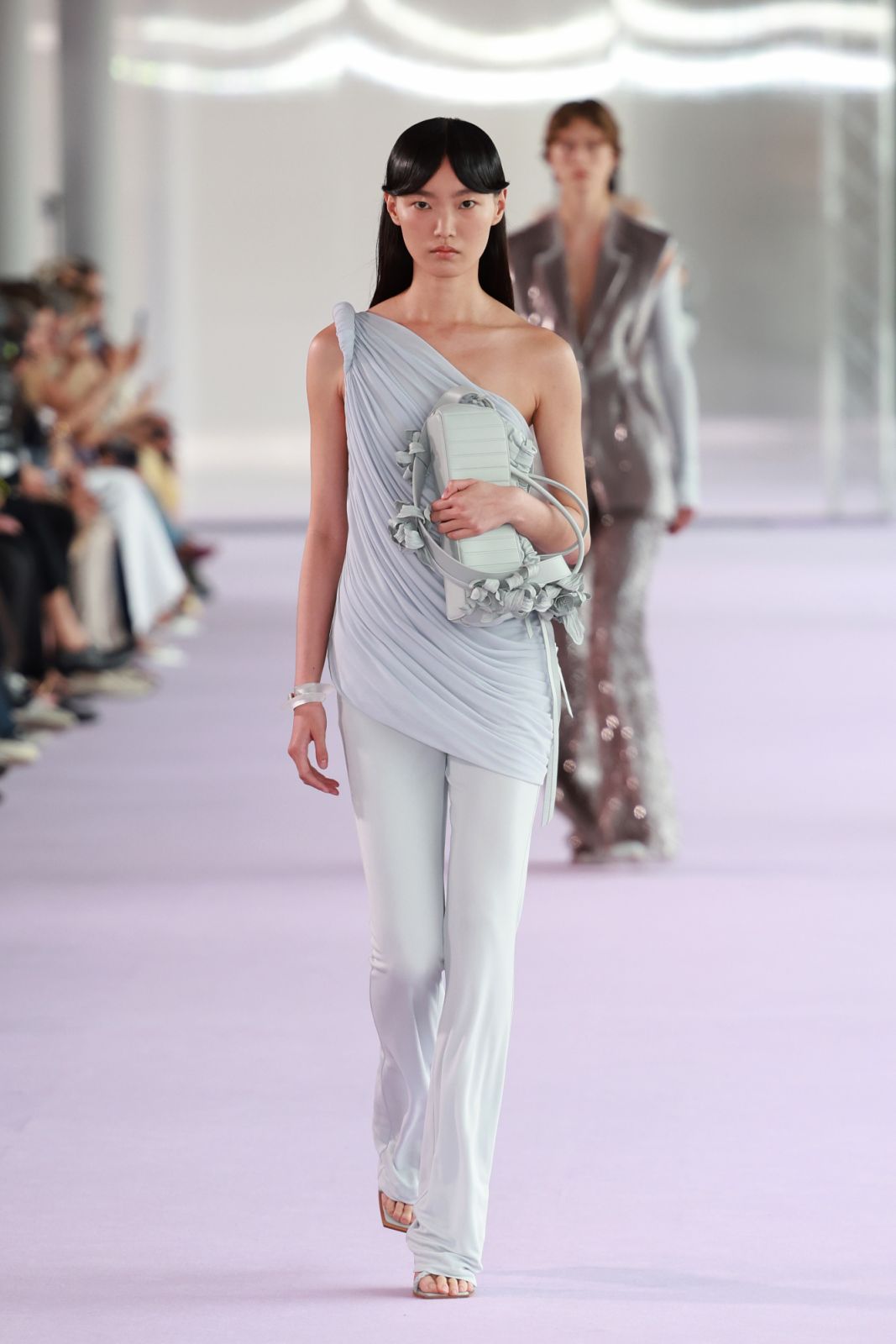 MILAN, ITALY - SEPTEMBER 20: A model walks the runway at the Del Core fashion show during the Milan Fashion Week Womenswear Spring/Summer 2024 on September 20, 2023 in Milan, Italy. (Photo by Arnold Jerocki/Getty Images)
