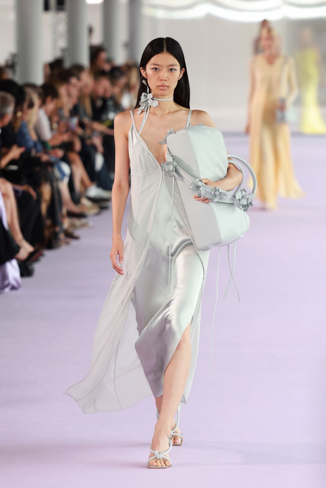 MILAN, ITALY - SEPTEMBER 20: A model walks the runway at the Del Core fashion show during the Milan Fashion Week Womenswear Spring/Summer 2024 on September 20, 2023 in Milan, Italy. (Photo by Arnold Jerocki/Getty Images)
