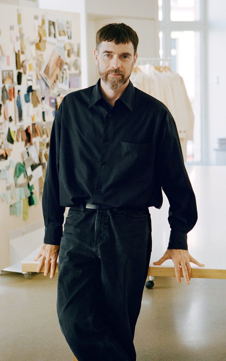 Seán McGirr曾跟隨Christophe Lemaire參與UNIQLO U男裝設計工作(Photo: UNIQLO)