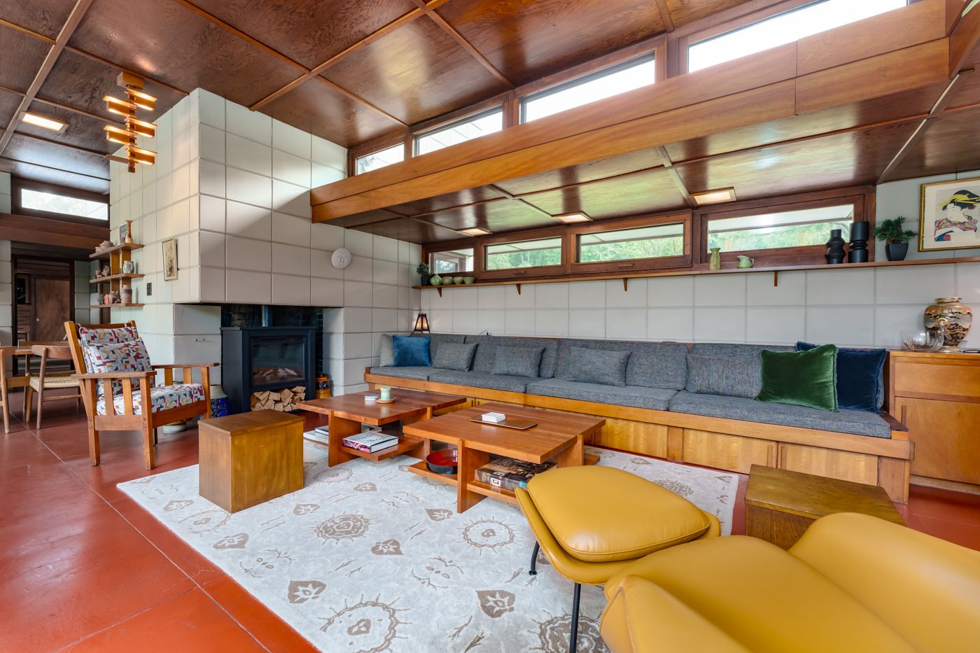 Pratt house wide shot of living room
