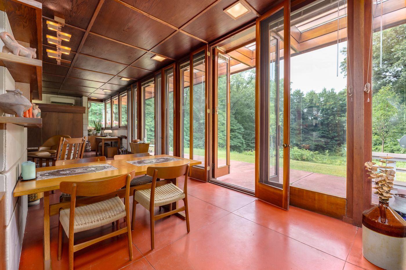 Pratt house dining table with outdoor view