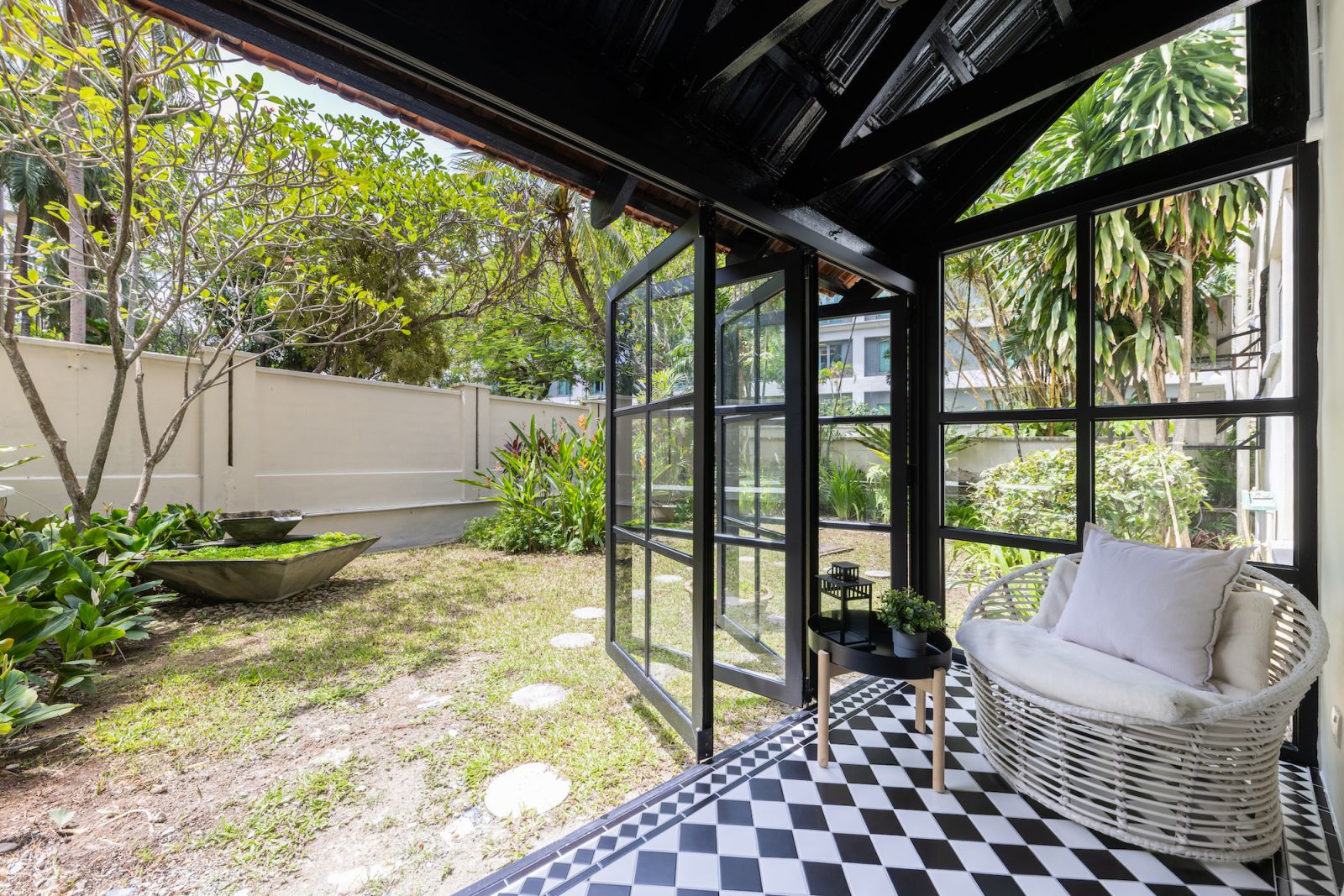 The patio is cosy and chic