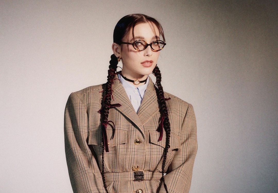 Which Arm Does a Woman Wear a Watch-Subtle Style Rules