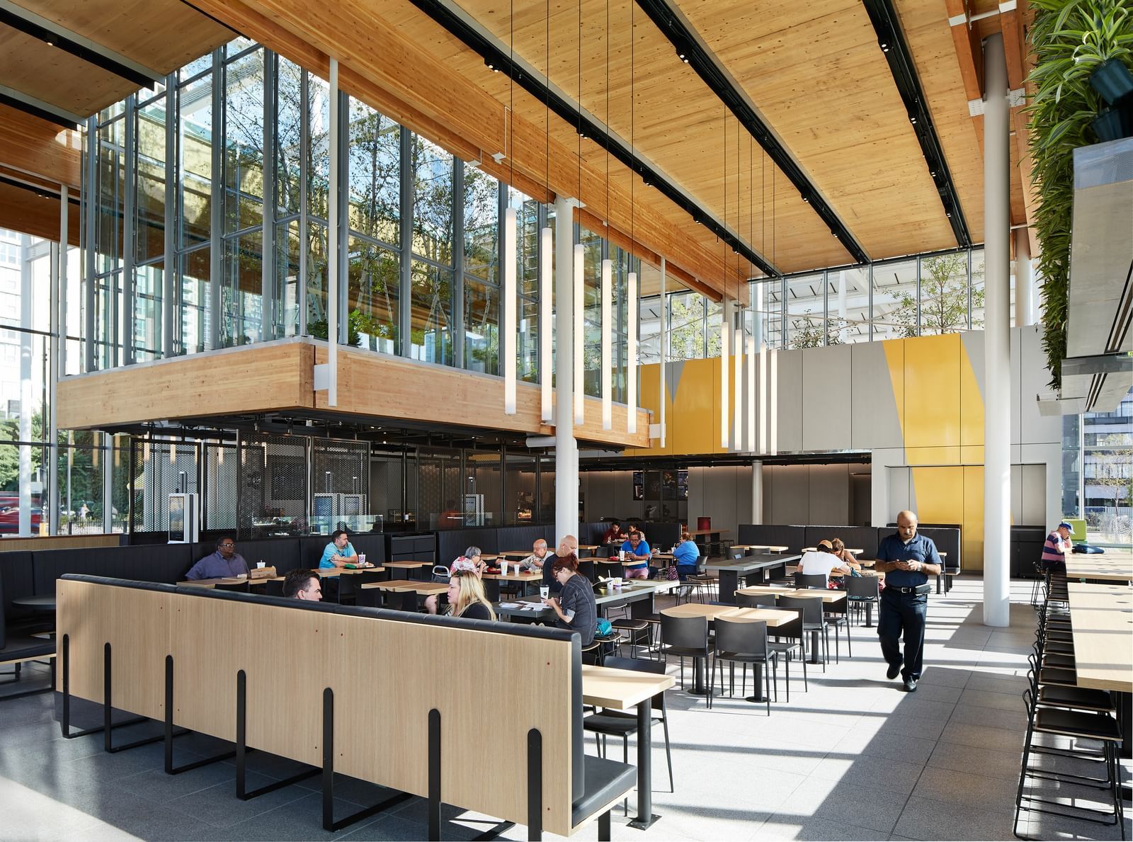 McDonald's Chicago flagship was the first McDonald’s in the U.S. to receive LEED Platinum certification (Photo: Instagram/@r_barc)