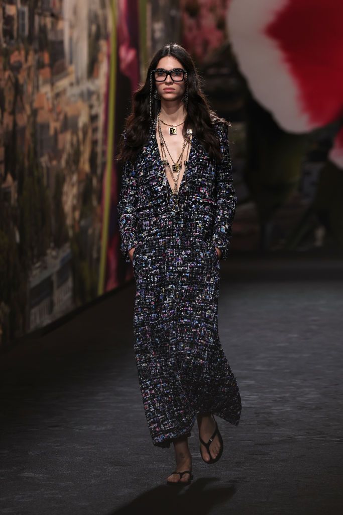 PARIS, FRANCE - OCTOBER 03: (EDITORIAL USE ONLY - For Non-Editorial use please seek approval from Fashion House) A model walks the runway during the Chanel Womenswear Spring/Summer 2024 show as part of Paris Fashion Week on October 03, 2023 in Paris, France. (Photo by Vittorio Zunino Celotto/Getty Images)