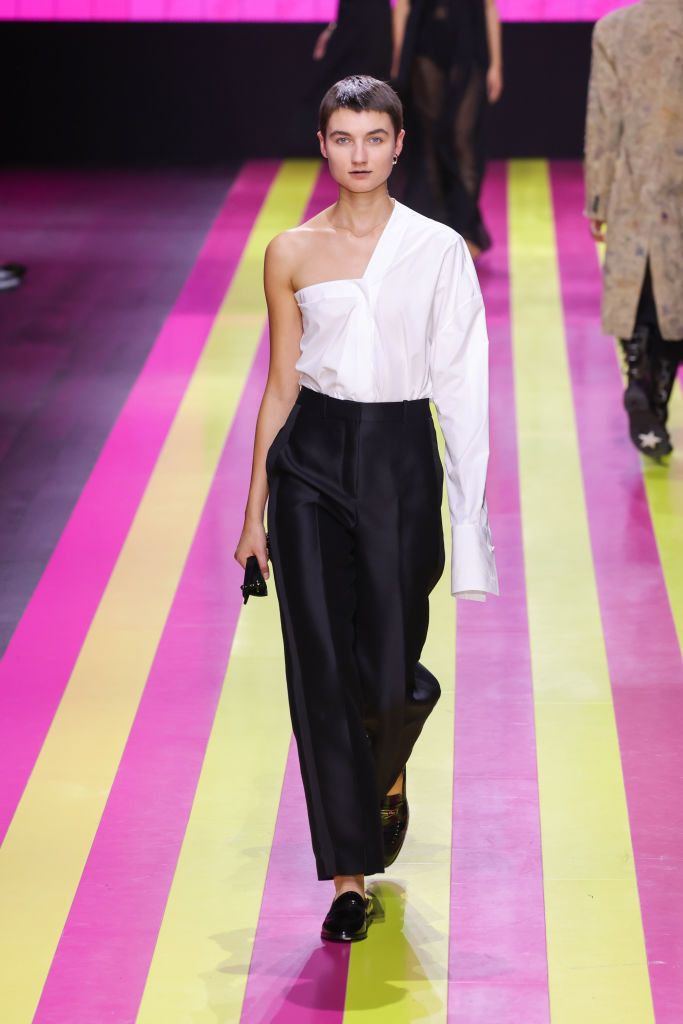 PARIS, FRANCE - SEPTEMBER 26: (EDITORIAL USE ONLY - For Non-Editorial use please seek approval from Fashion House) A model walks the runway during the Christian Dior Womenswear Spring/Summer 2024 show as part of Paris Fashion Week on September 26, 2023 in Paris, France. (Photo by Victor Boyko/Getty Images)