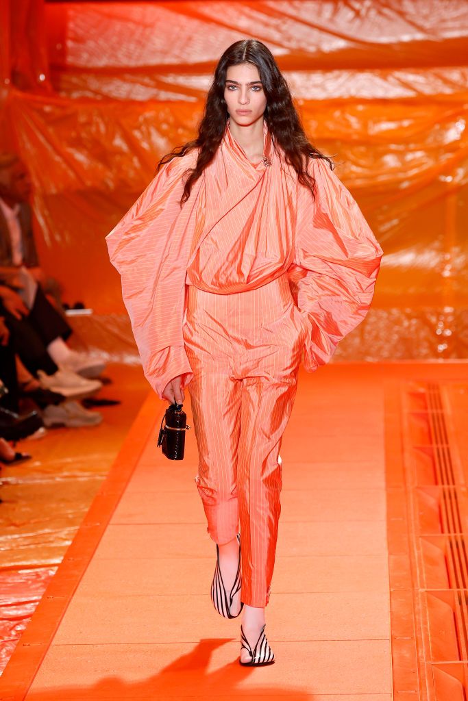 PARIS, FRANCE - OCTOBER 2: (EDITORIAL USE ONLY - For Non-Editorial use please seek approval from Fashion House) A model walks the runway during the Louis Vuitton Womenswear Spring/Summer 2024 show as part of Paris Fashion Week on October 2, 2023 in Paris, France. (Photo by Estrop/Getty Images)
