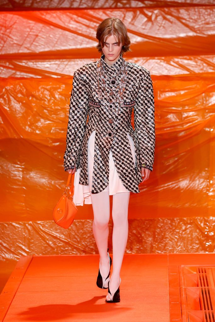PARIS, FRANCE - OCTOBER 2: (EDITORIAL USE ONLY - For Non-Editorial use please seek approval from Fashion House) A model walks the runway during the Louis Vuitton Womenswear Spring/Summer 2024 show as part of Paris Fashion Week on October 2, 2023 in Paris, France. (Photo by Estrop/Getty Images)