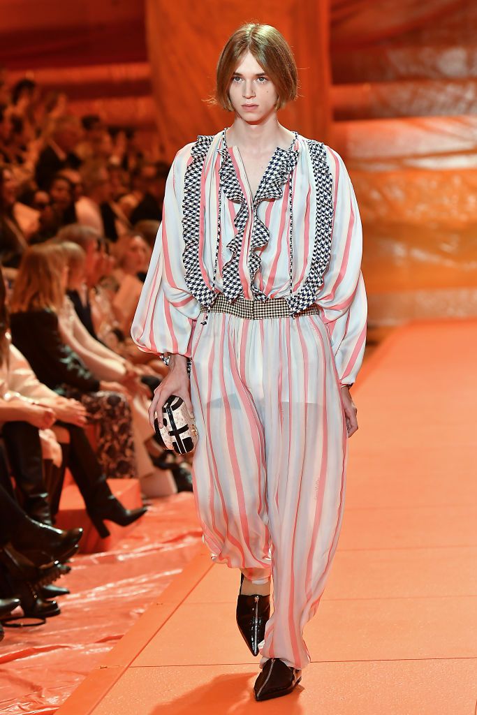 PARIS, FRANCE - OCTOBER 02: (EDITORIAL USE ONLY - For Non-Editorial use please seek approval from Fashion House) A model walks the runway during the Louis Vuitton Womenswear Spring/Summer 2024 show as part of Paris Fashion Week on October 02, 2023 in Paris, France. (Photo by Dominique Charriau/WireImage)