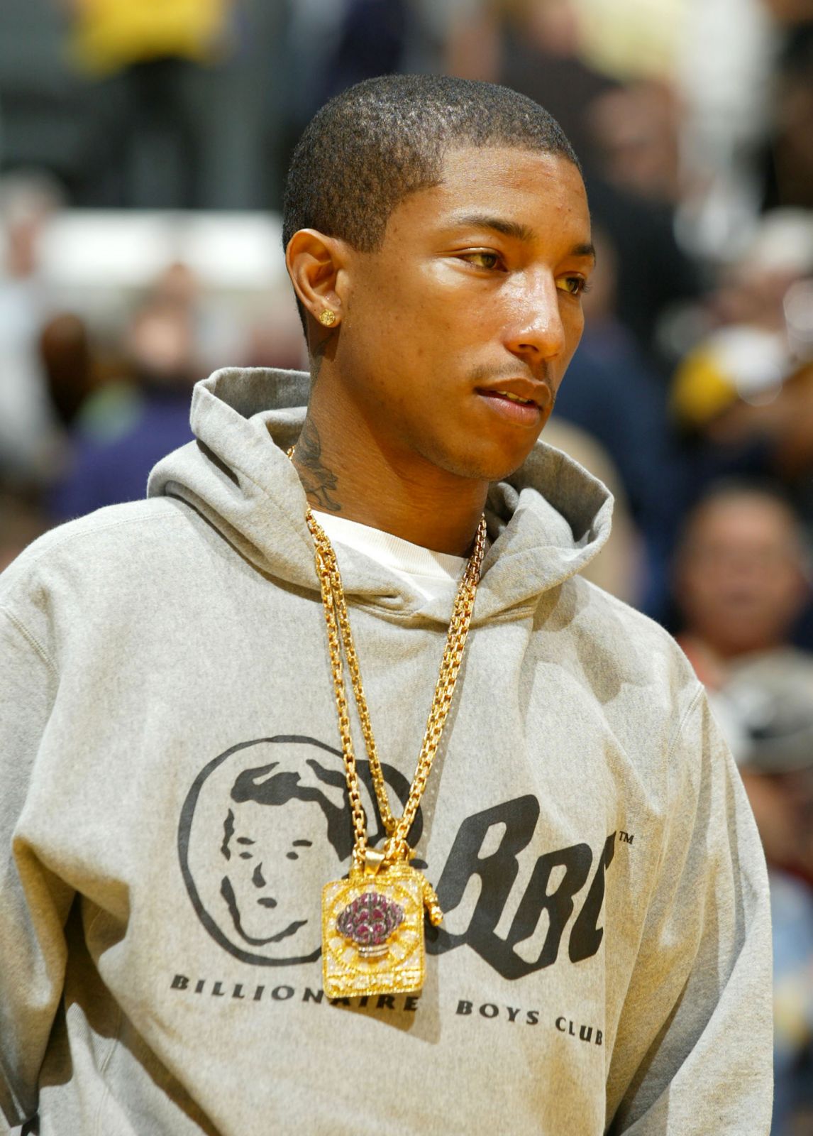 Pharrell Williams經常穿載Jacob & Co. 訂製的N.E.R.D.珠寶飾品（Photo: Getty Images）
