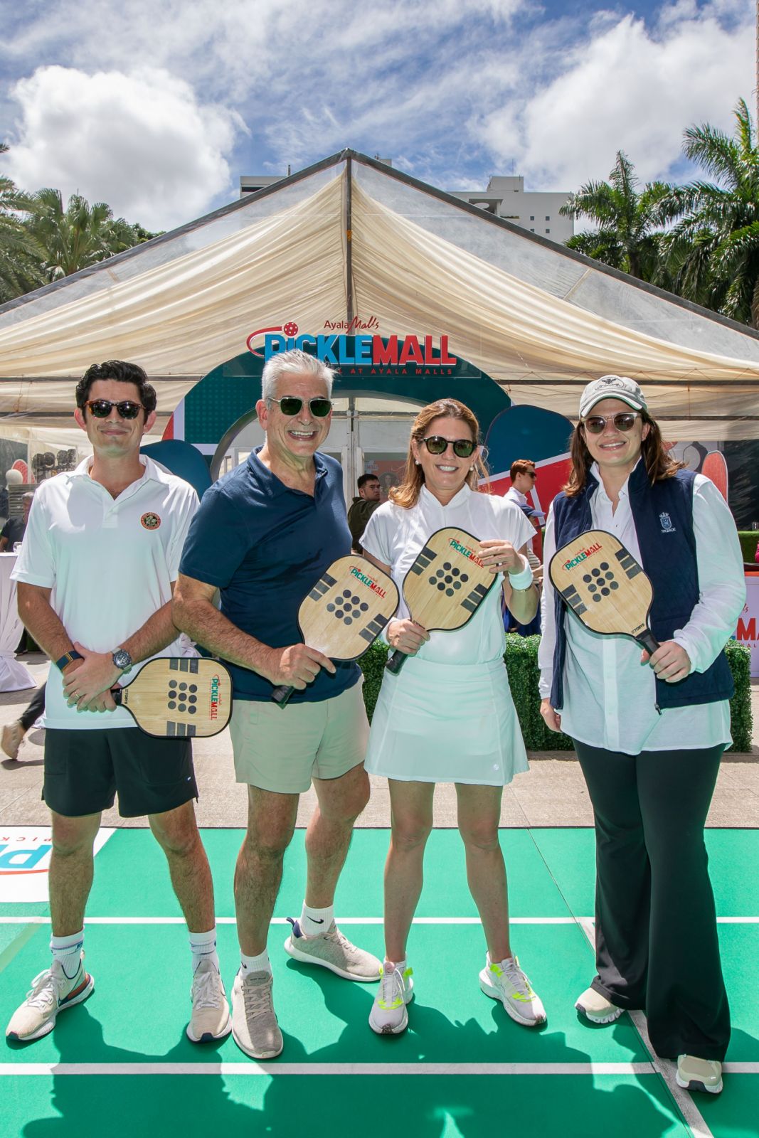 (L-R) Jaime Alfonso Zobel De Ayala, Jaime Augusto De Ayala, Lizzie Zobel De Ayala, and Mariana Zobel De Ayala