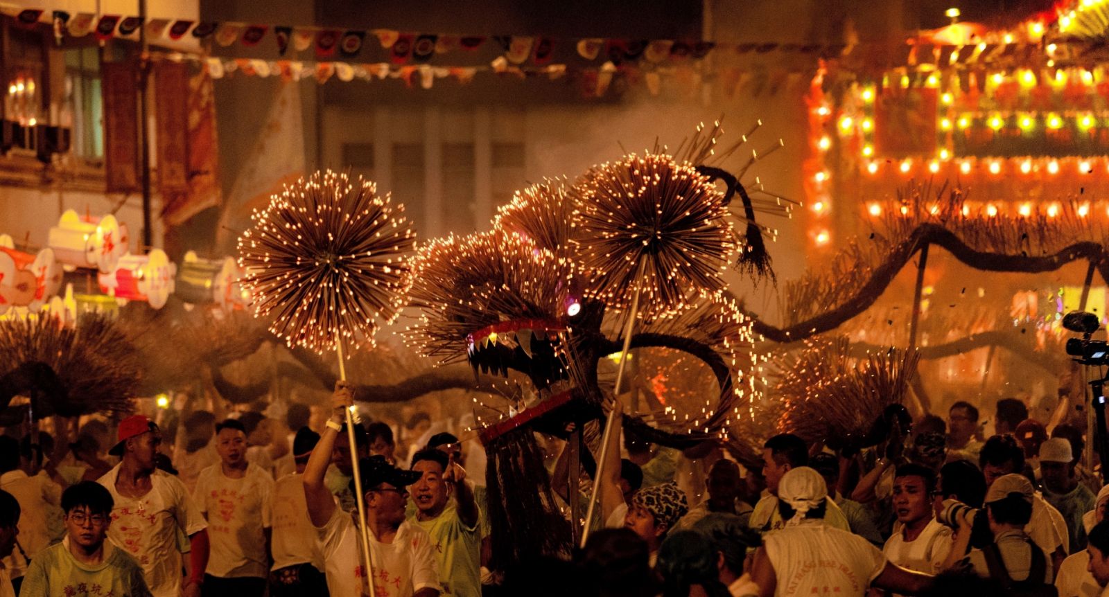 Tai Hang Fire Dragon Dance (Photo: Hong Kong Tourism Board)