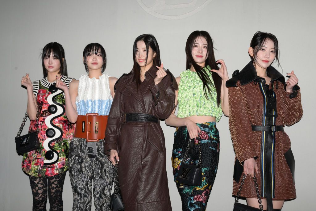 SEOUL, SOUTH KOREA - APRIL 29: K-pop girl group LE SSERAFIM attends the Louis Vuitton Pre-Fall 2023 Collection Show on the Jamsugyo Bridge at the Hangang River on April 29, 2023 in Seoul, South Korea. (Photo by The Chosunilbo JNS/Imazins via Getty Images)