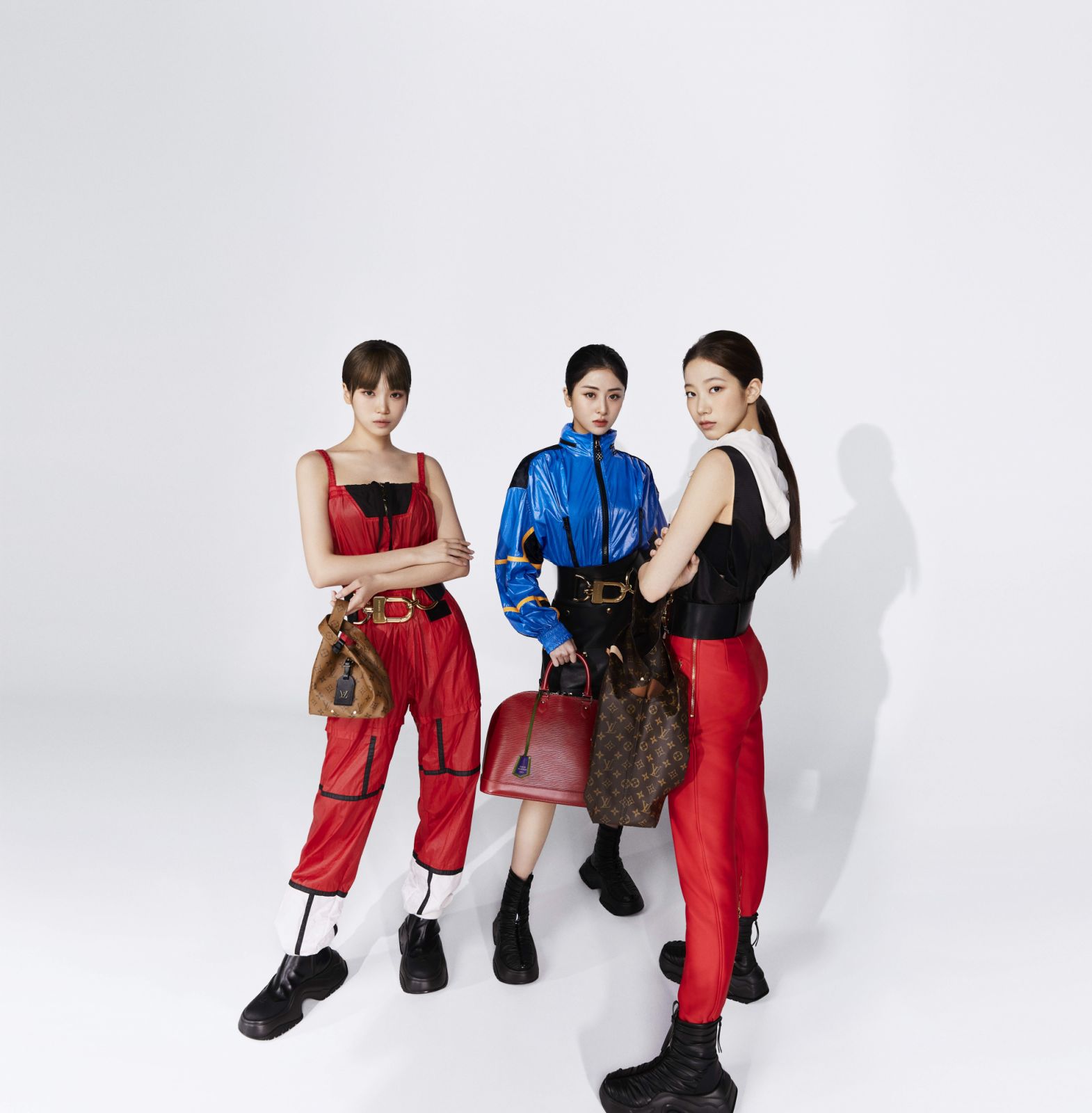 LE SSERAFIM for Louis Vuitton South Korean capsule collection. (Photo Courtesy: Louis Vuitton)