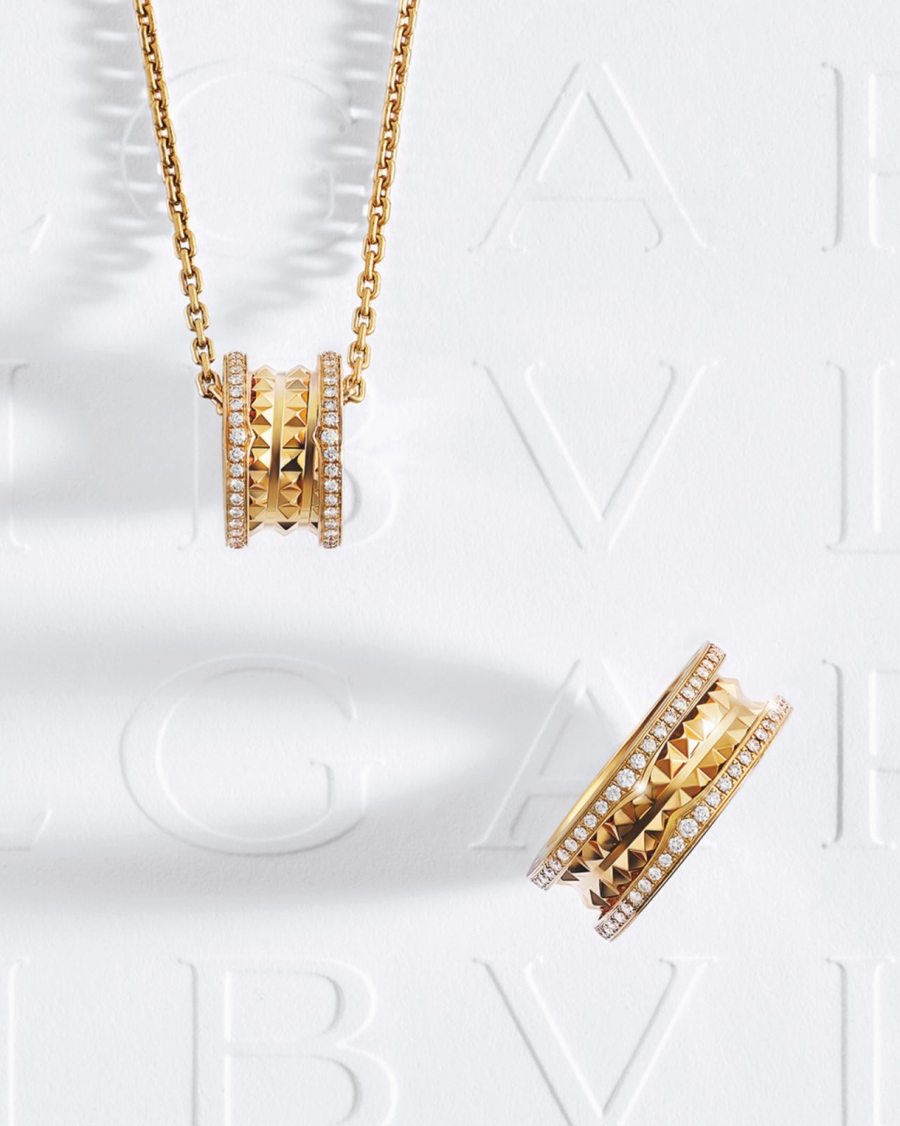 寶格麗B.Zero1黃K金吊墜、戒指。(Photo: Bulgari)