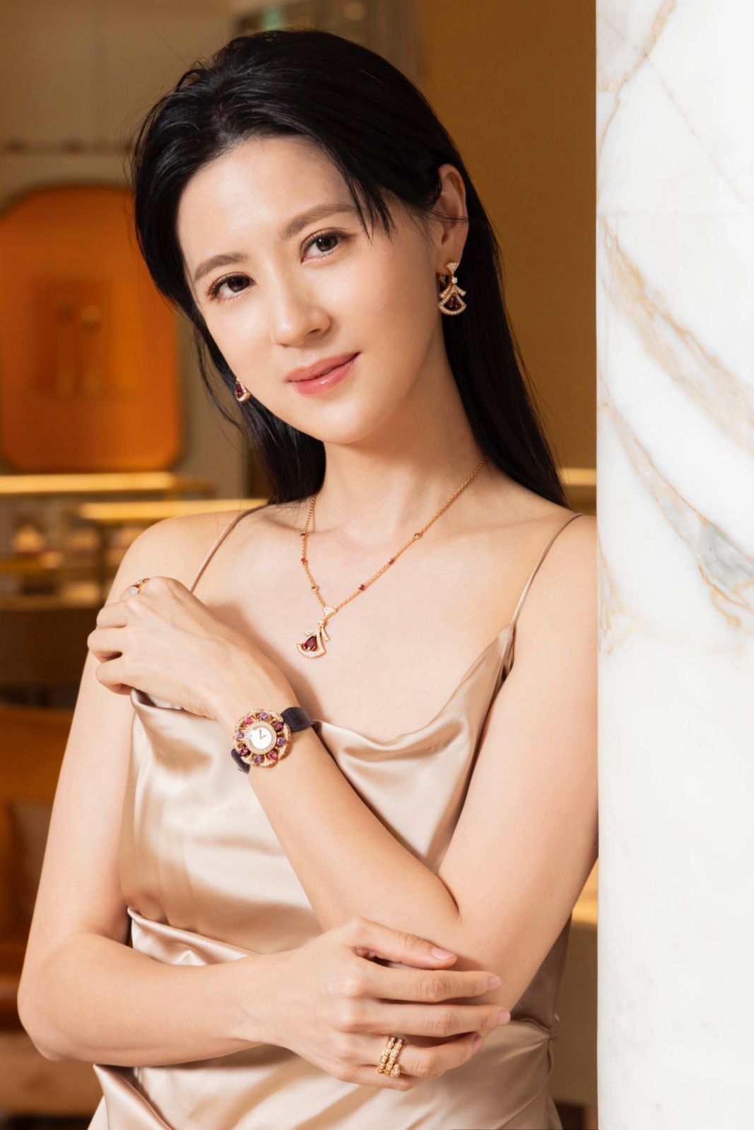 林予晞佩戴Divas' Dream腕錶新品與同系列珠寶。（Photo: Bulgari）