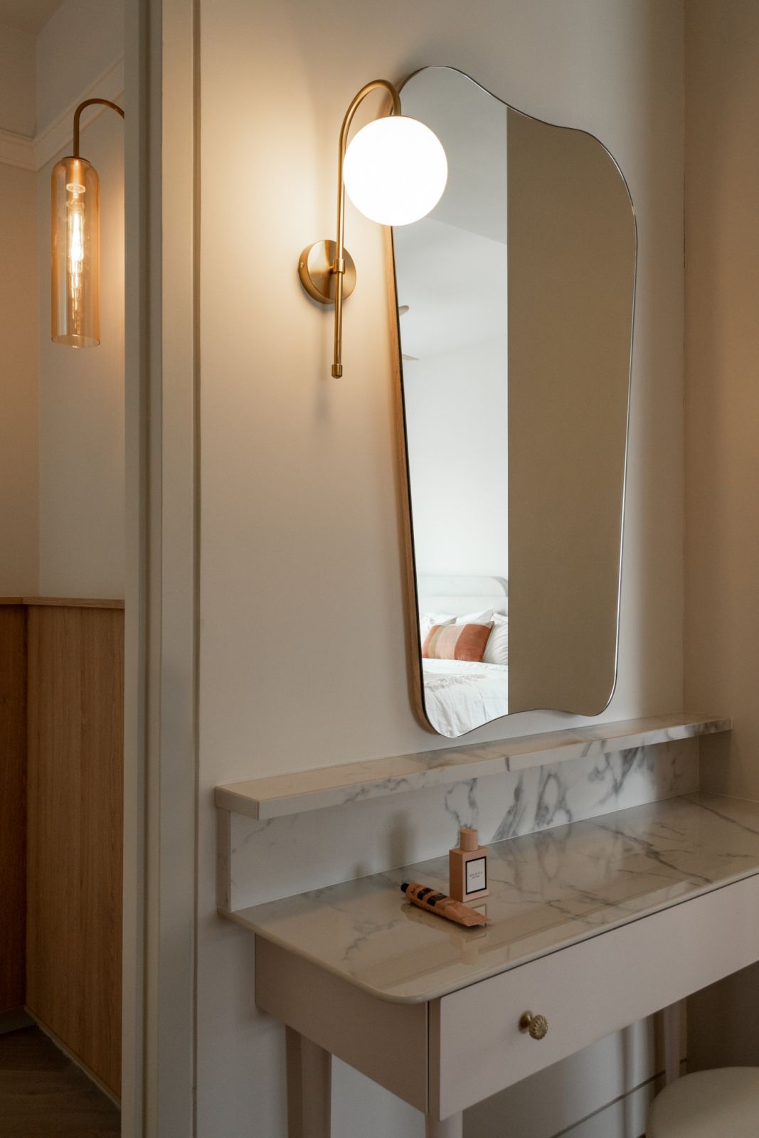 Intricate details in the bathroom