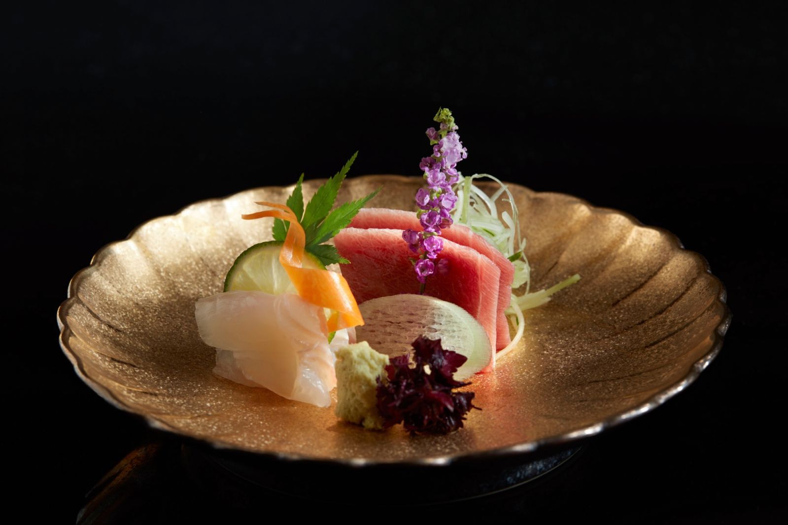 Seasonal sashimi platter by Yuji Sato (Photo: Sushi Sato) best Japanese counter dining restaurants omakase kaiseki kappo sushiya singapore