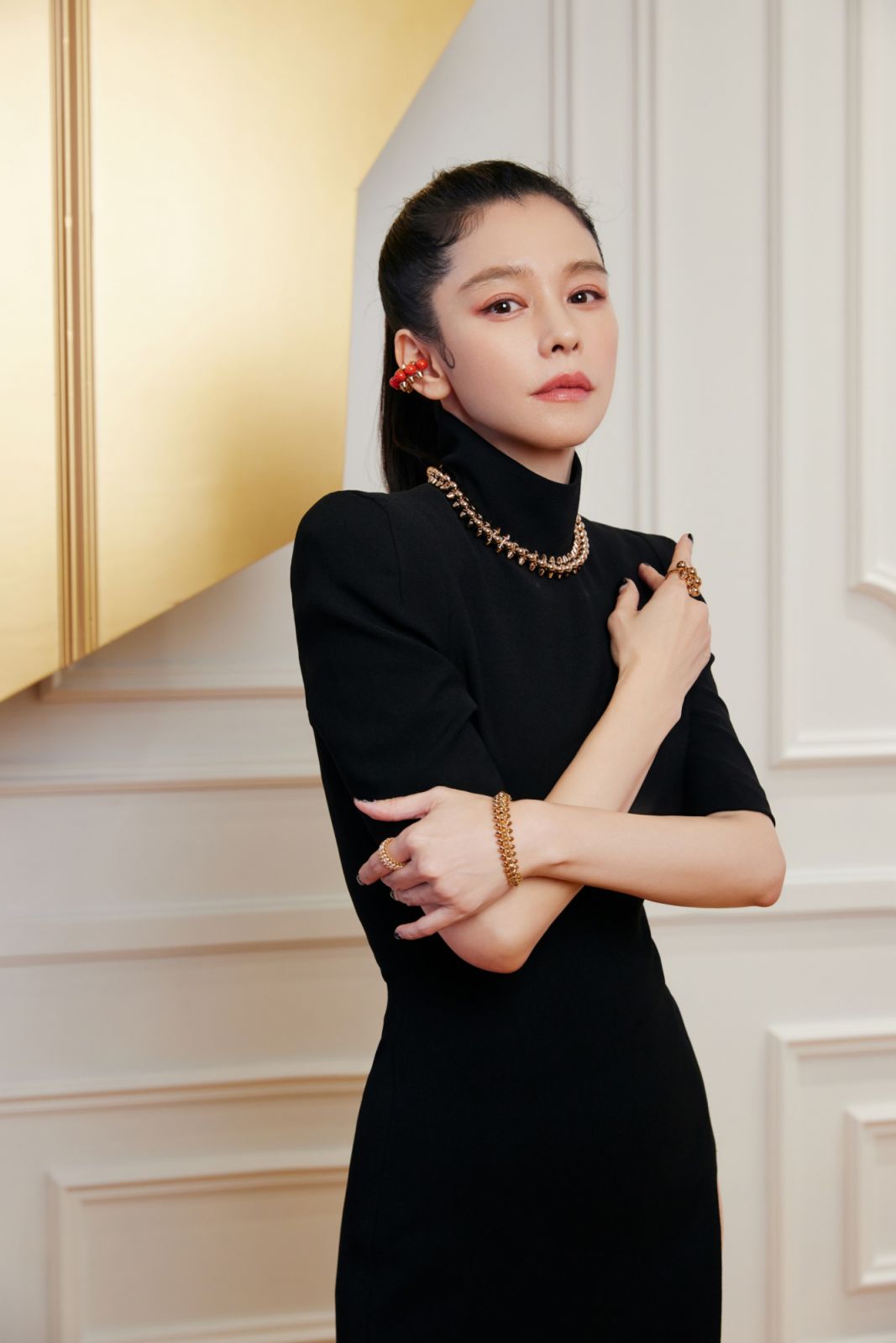 徐若瑄以神秘嘉賓的身份驚喜現身卡地亞活動,穿戴卡地亞Clash系列登台高歌。(Photo: Cartier)