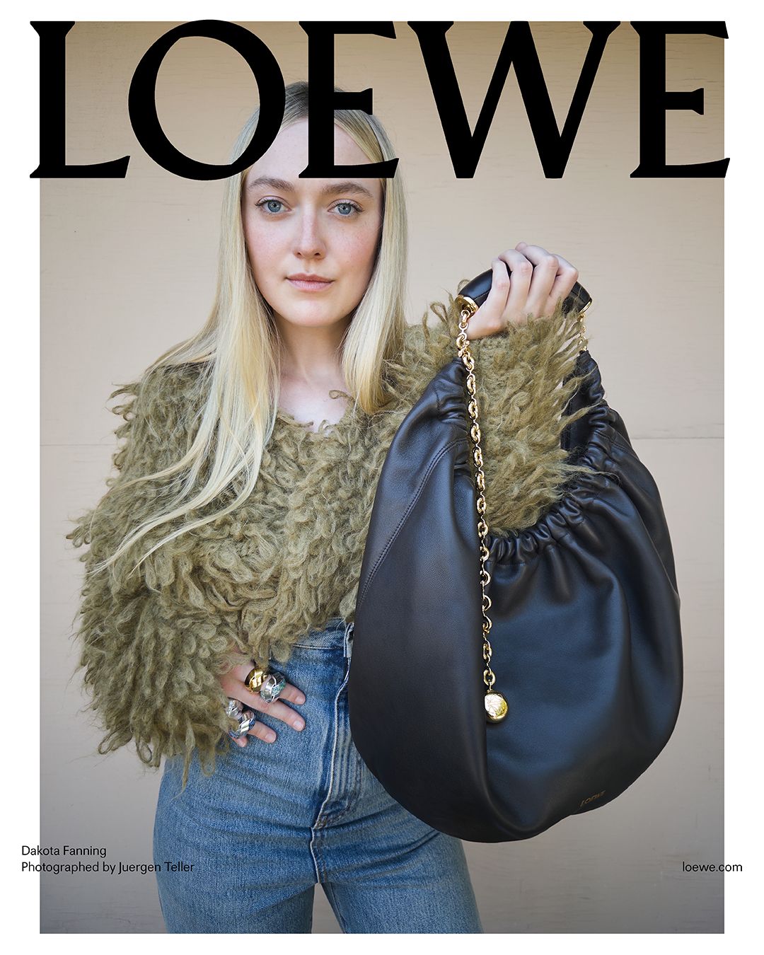 Dakota Fanning 出鏡全新2024早春系列廣告(圖片:LOEWE)