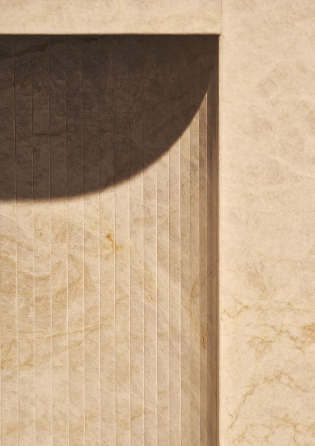 Results appear strictly purist or entirely opulent depending on the choice of materials and colours used