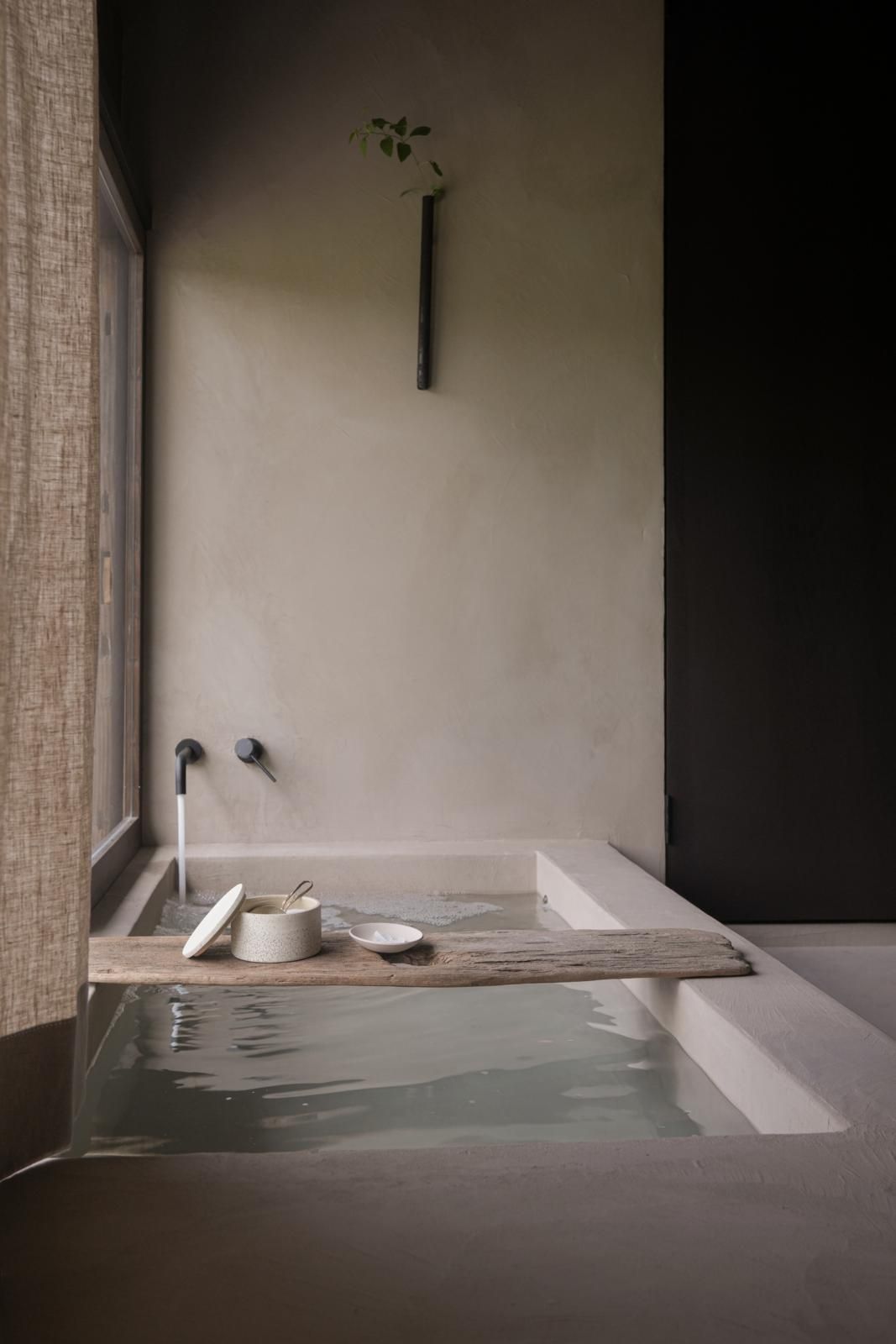 In ‘ryokan’ culture, the art of bathing is sacred; soft textiles and gentle hues create a sense of serenity at Maana Kiyomizu (Photo: courtesy of Maana Kiyomizu)