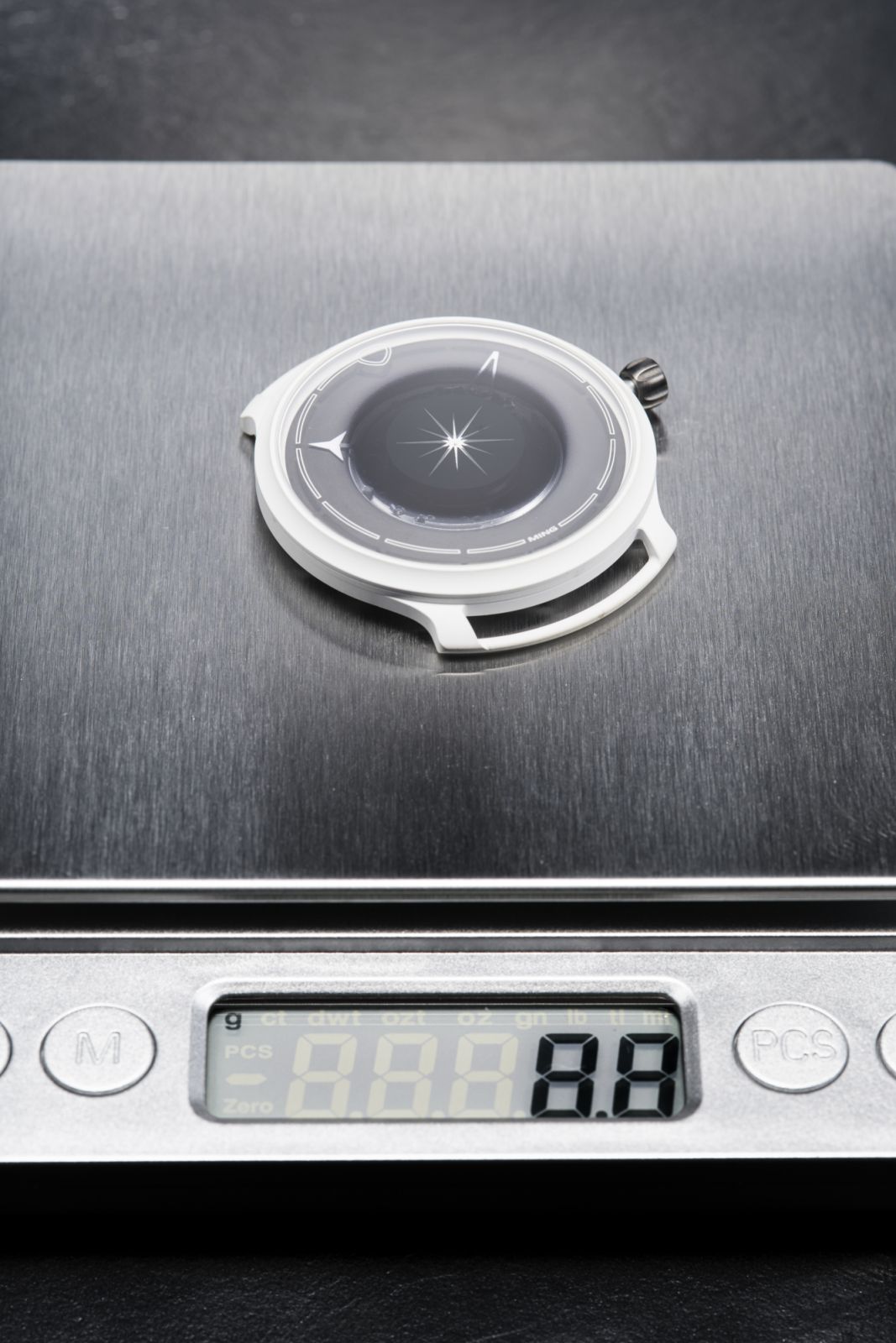 Ming LW.01 Automatic weighs 8.8g