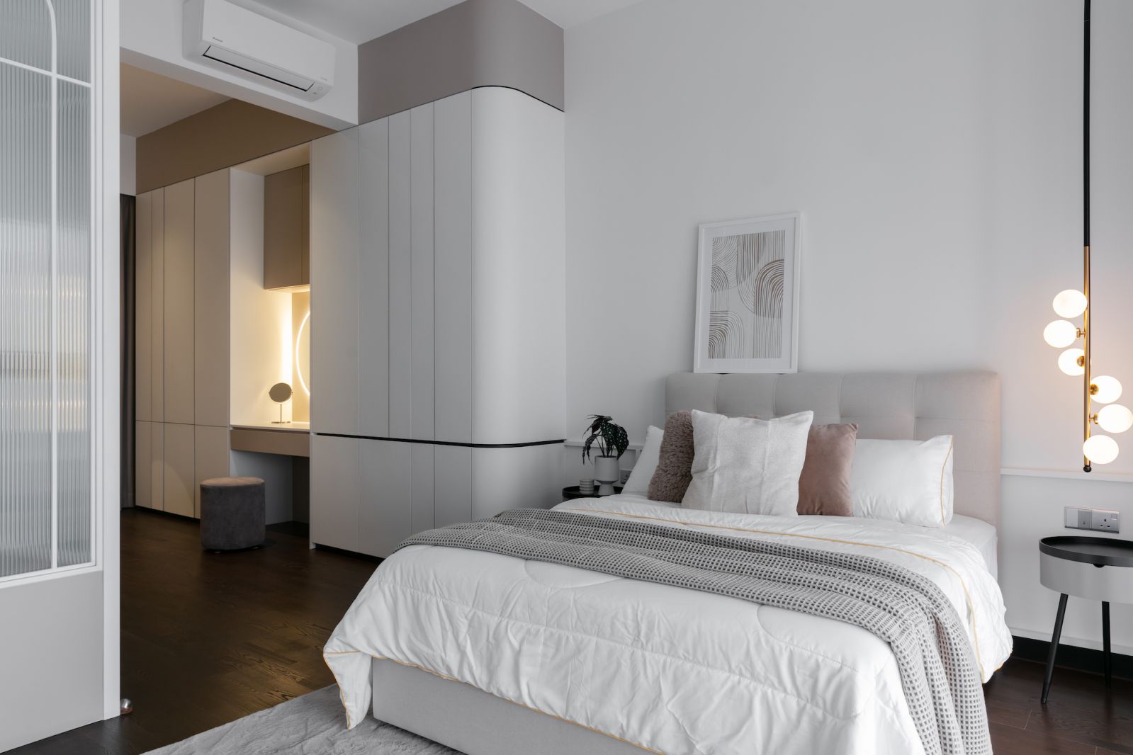 The calming bedroom
