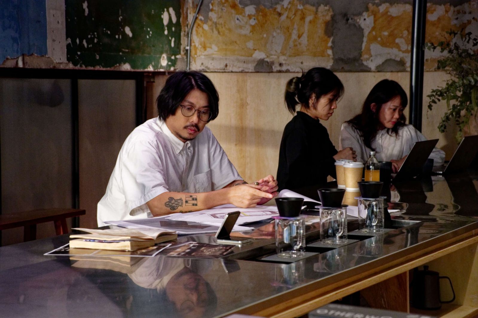 Shin Chang has a diverse background in architecture, planning, design and landscape and he believes in simplicity for multiple possibilities