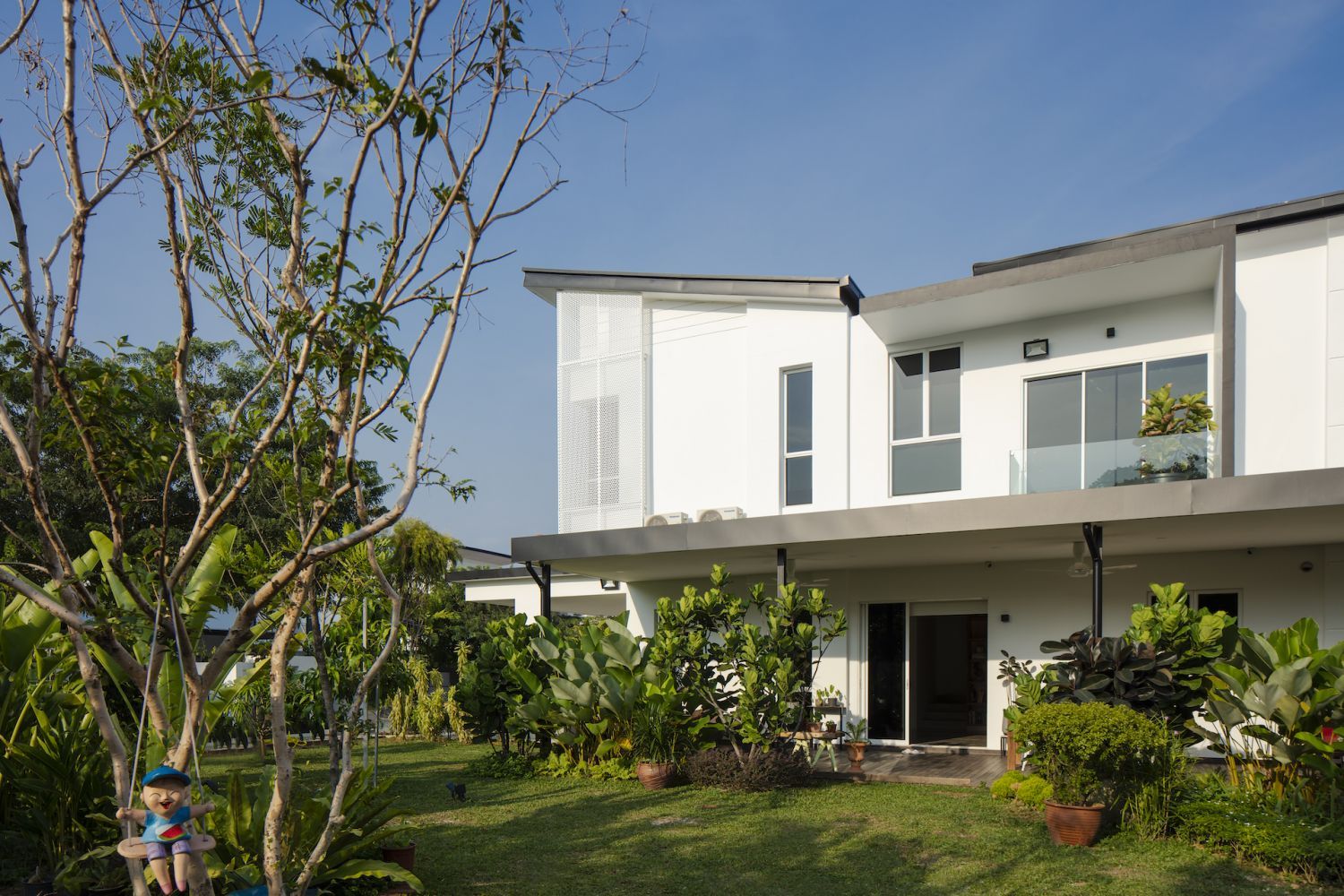 The simple facade (Photo: Lawrence Choo)