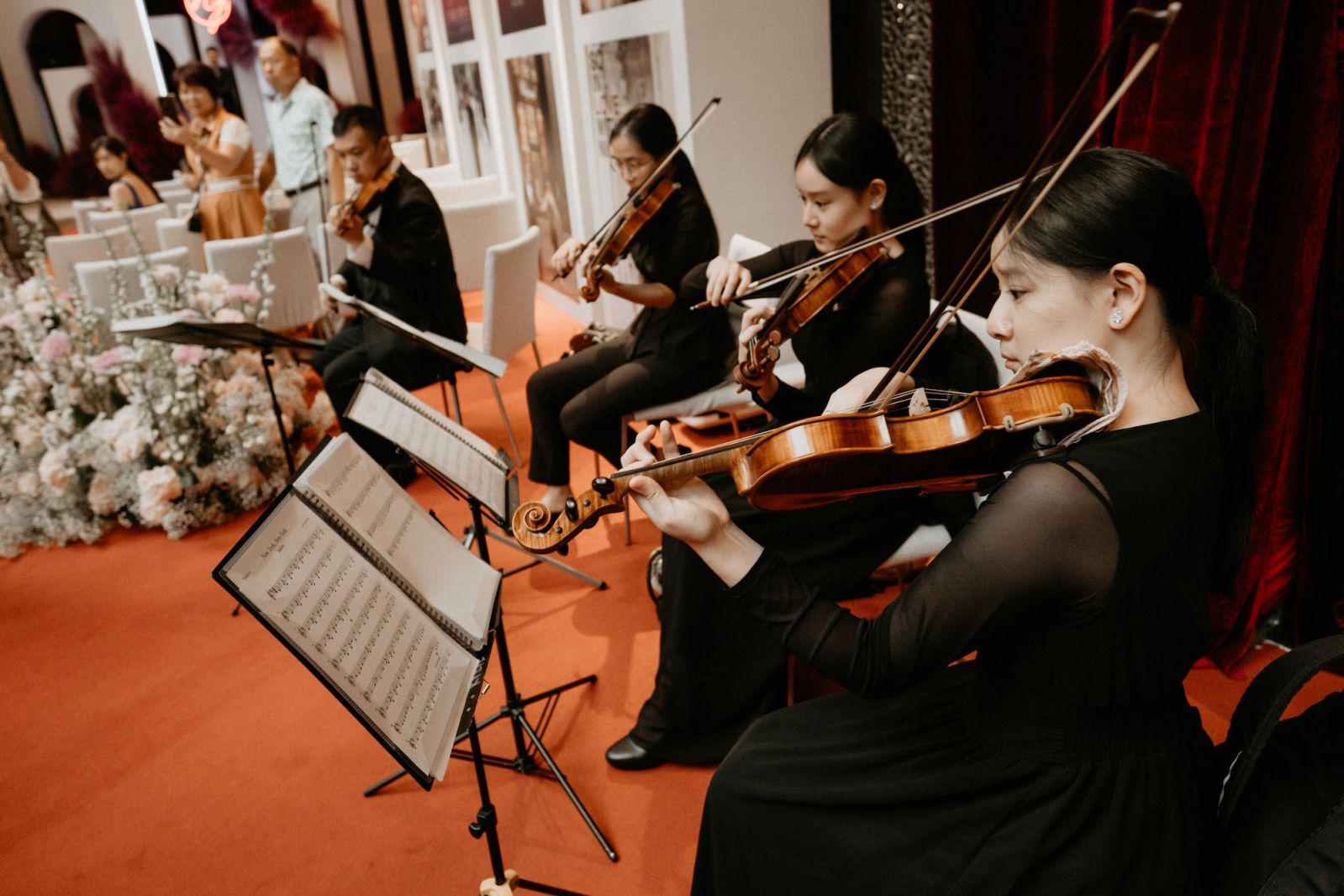 A live band to greet guests
