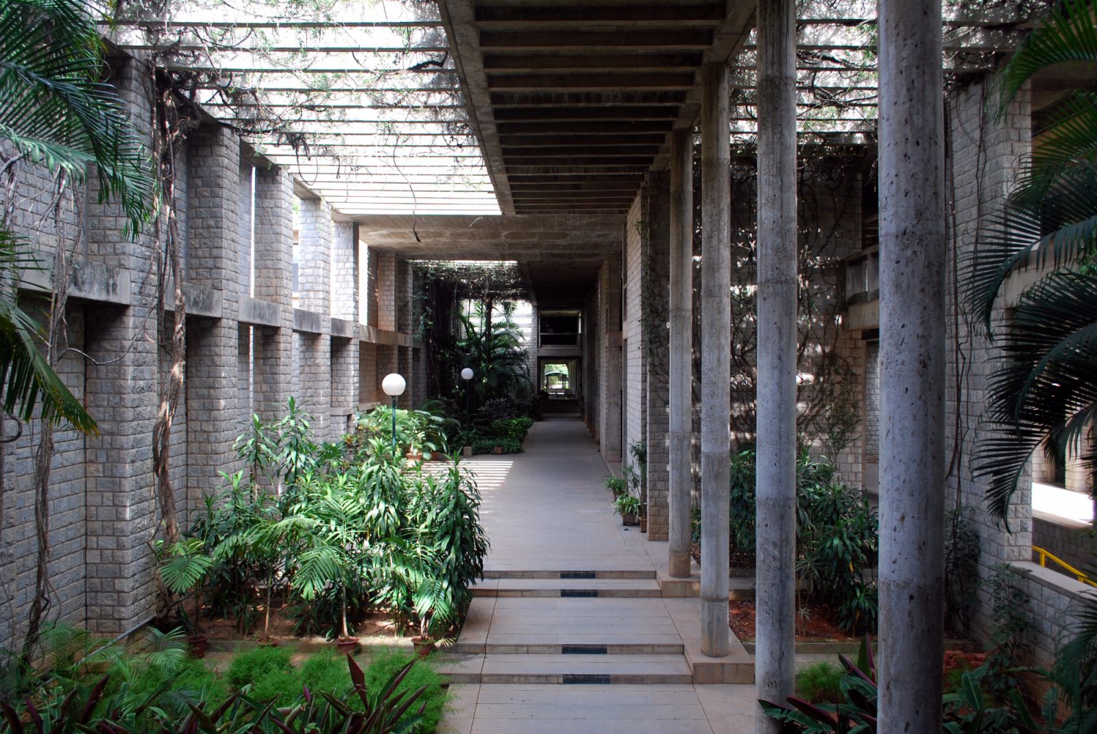 Indian Institute of Management, Bangalore (Photo: WikiCommons/Sanyam Bahga)