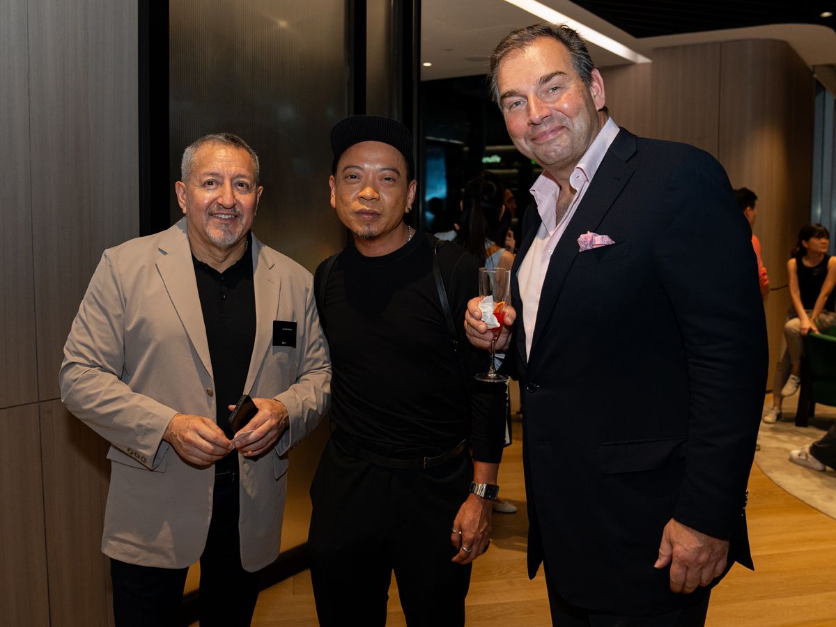Luis Barahona, Dennis Cheok, Mark Oliver Schreiter