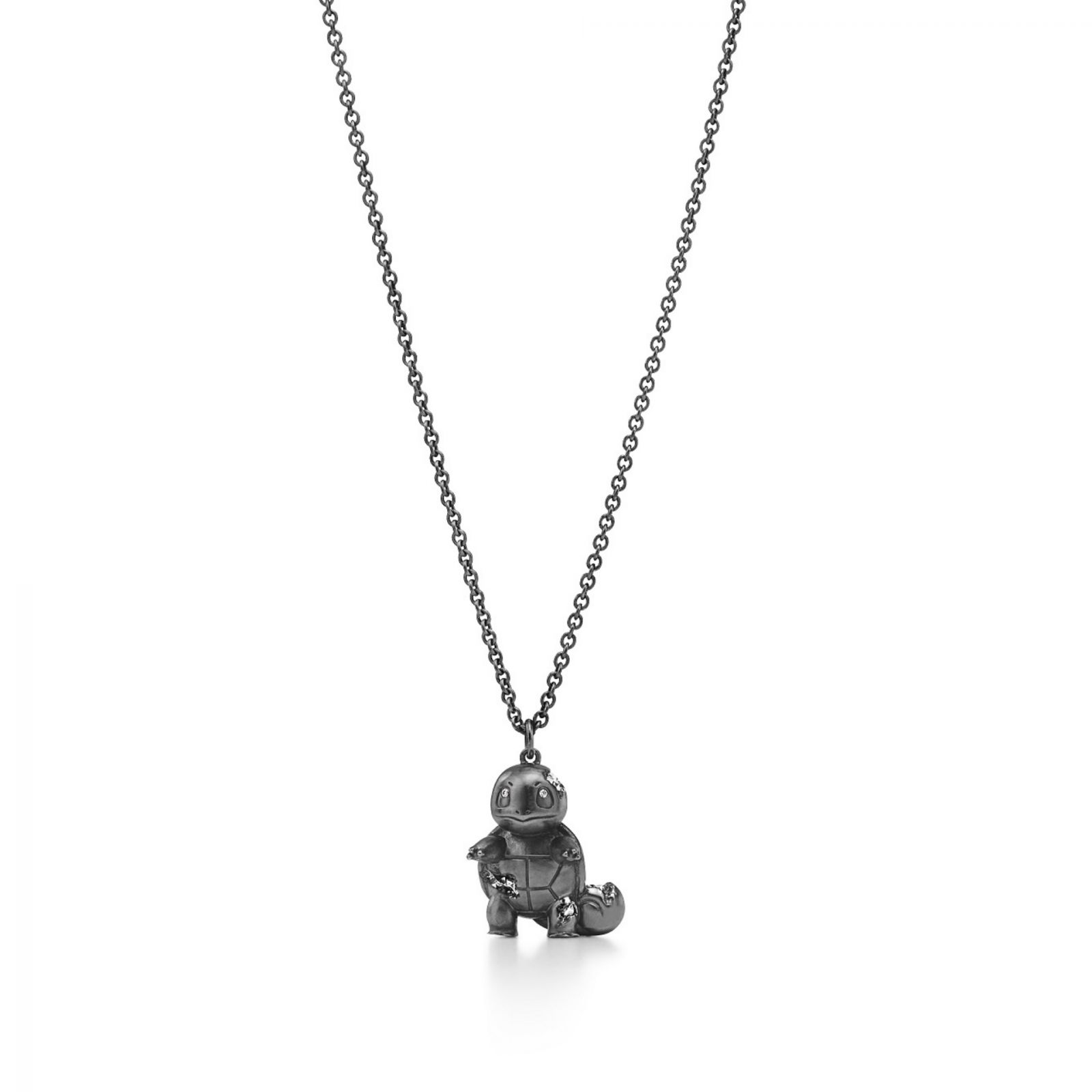 傑尼龜霧黑純銀鑲鑽吊墜項鍊。(Photo: Tiffany & Co.)