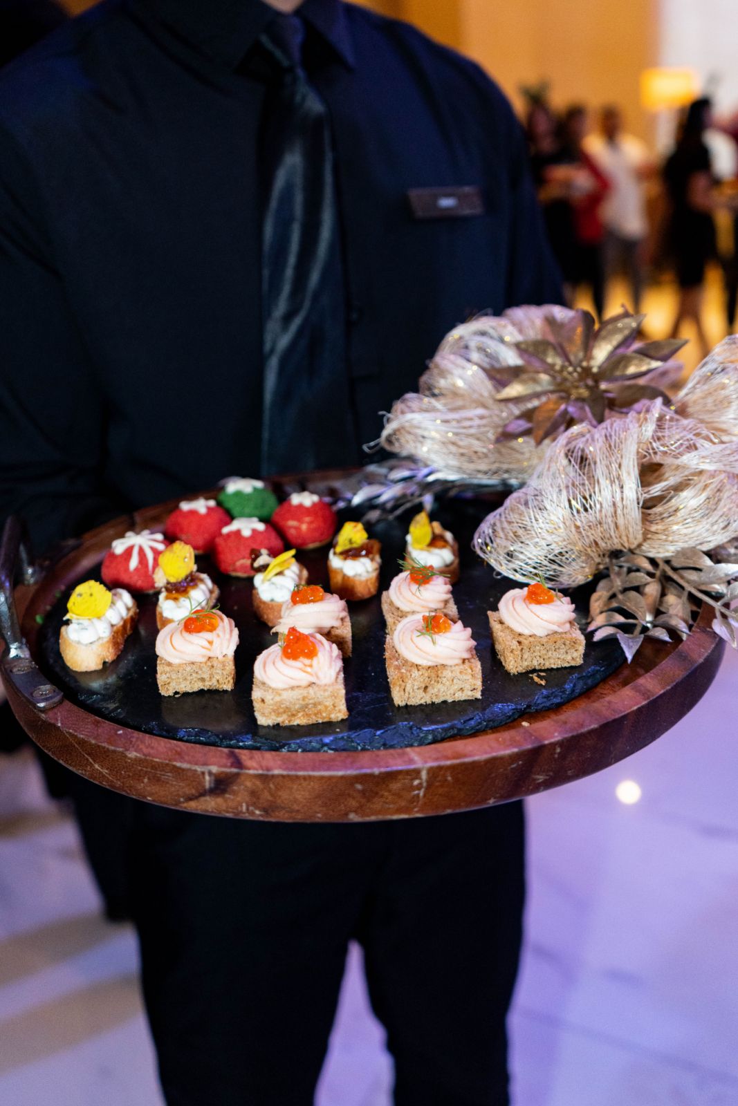 In photos: Shangri-La The Fort, Manila ushers in holiday festivities ...