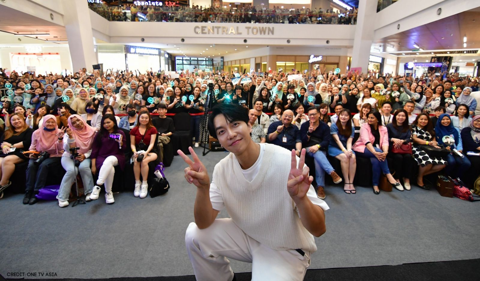 Lee Seung-gi ONEderfull Day fan meet MyTOWN Shopping Centre