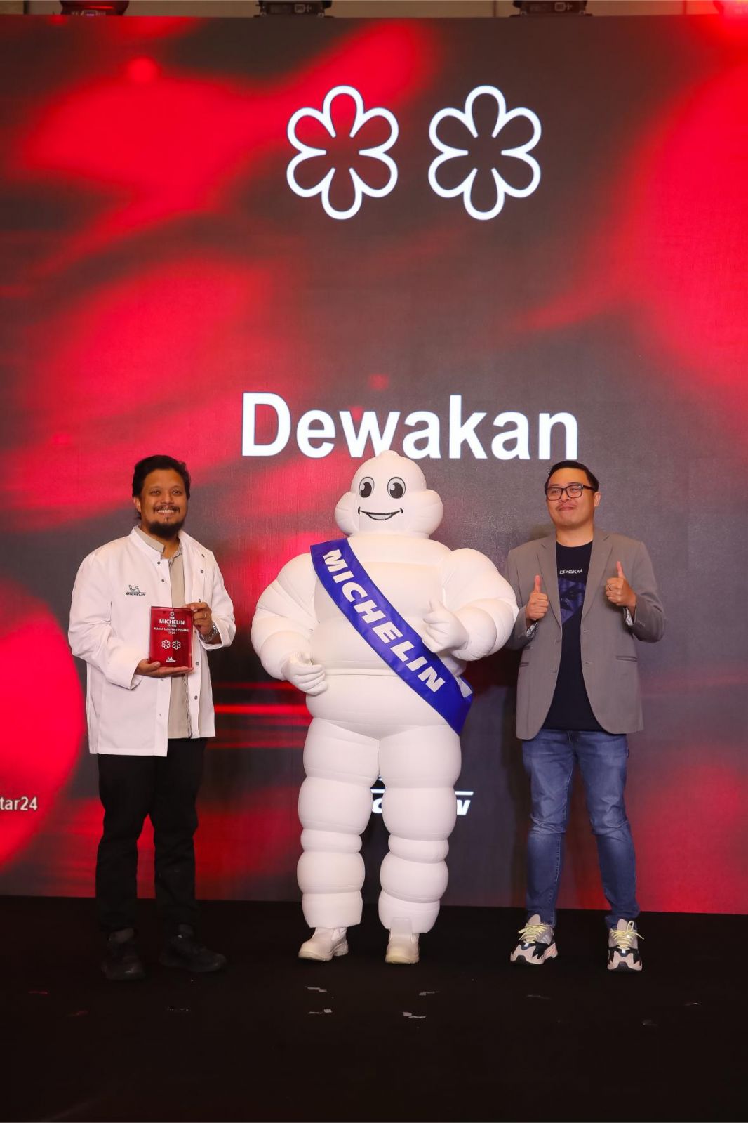 Dewakan's representatives including Darren Teoh