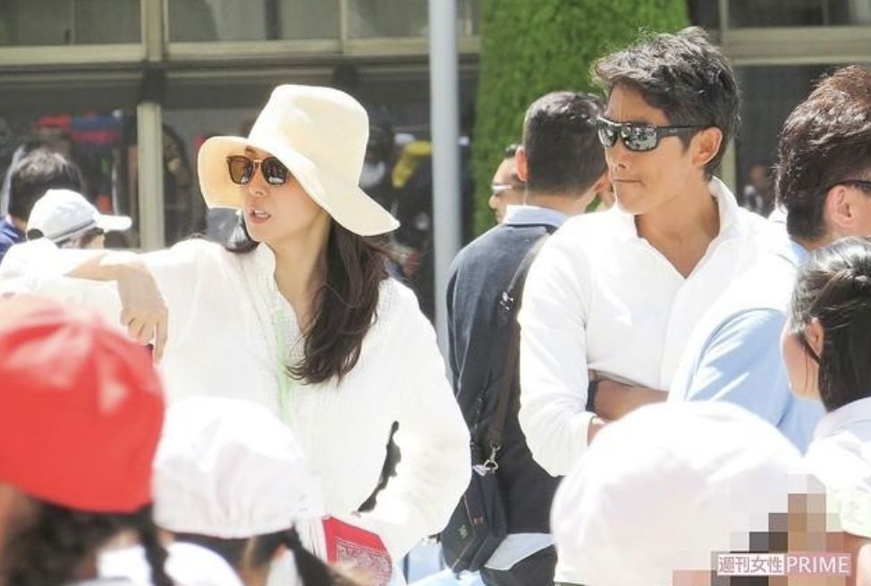 反町隆史、松嶋菜菜子常出席女兒學校活動。