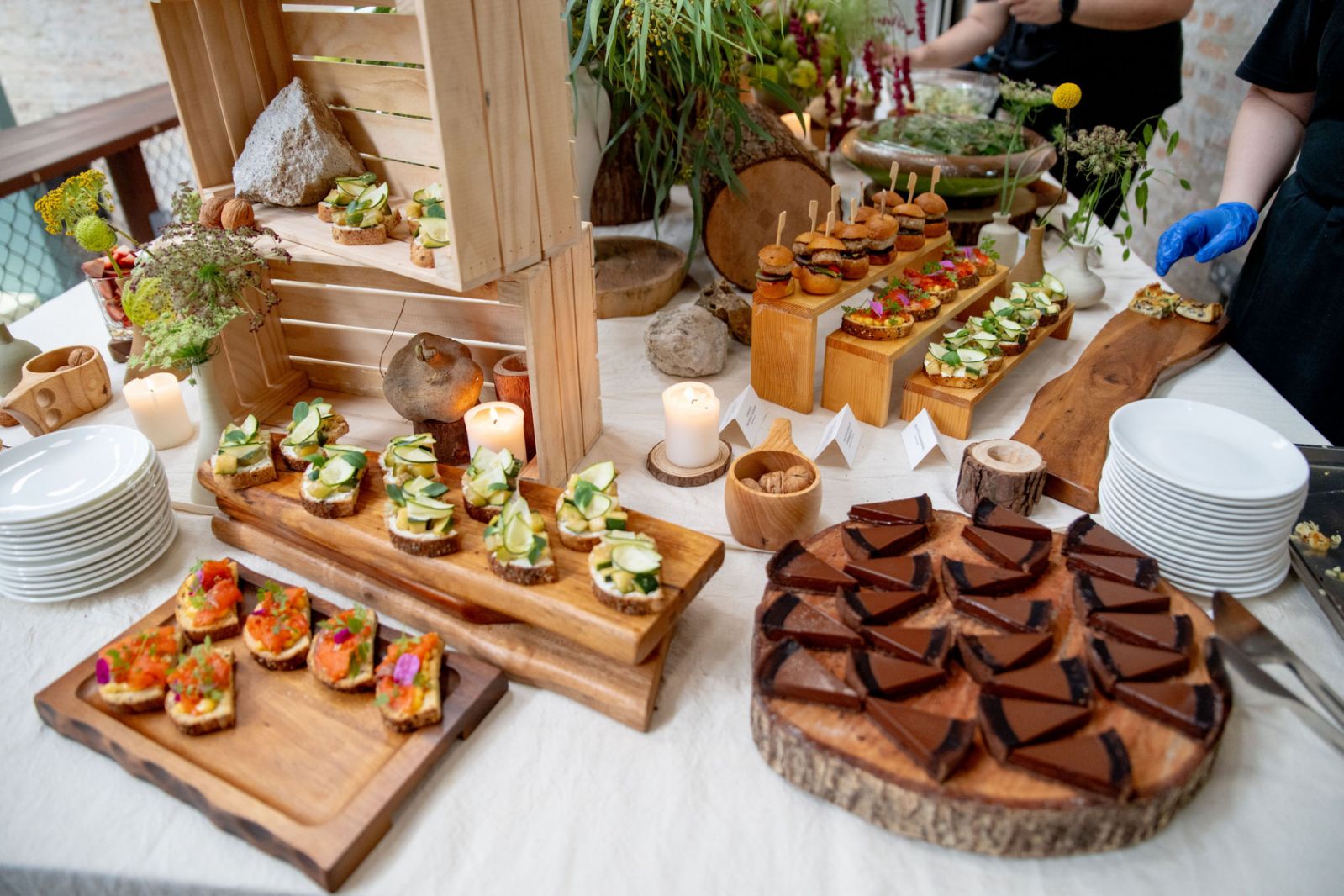 The brunch included bite-sized smørrebrød, bruschetta and chocolate pies