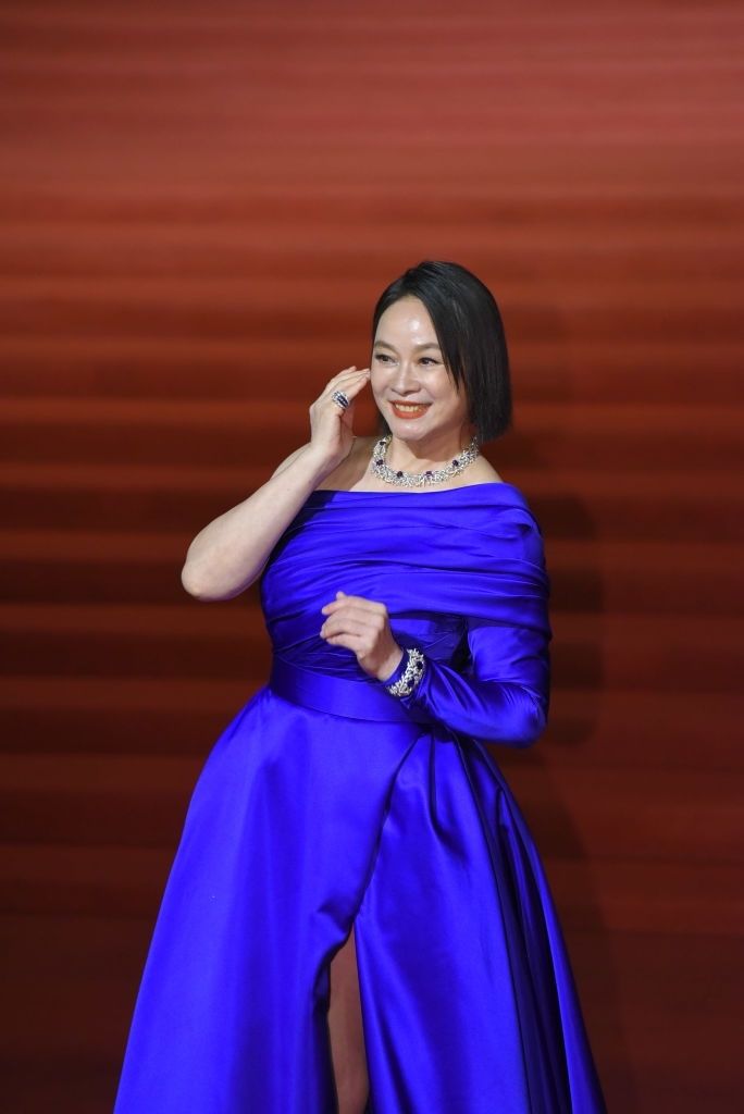 最佳女主角獎入圍者陸小芬佩戴Tiffany & Co.珠寶作品出席金馬獎典禮。(Photo: Getty Images)