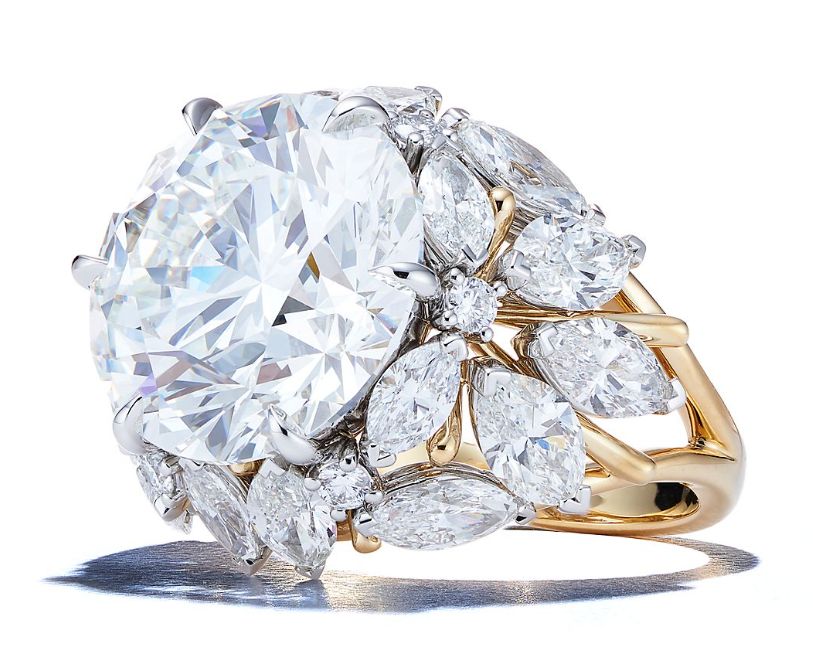 Schlumberger by Tiffany & Co.鉑金與18K金鑲嵌主石逾10克拉鑽石戒指。(Photo: Tiffany & Co.)