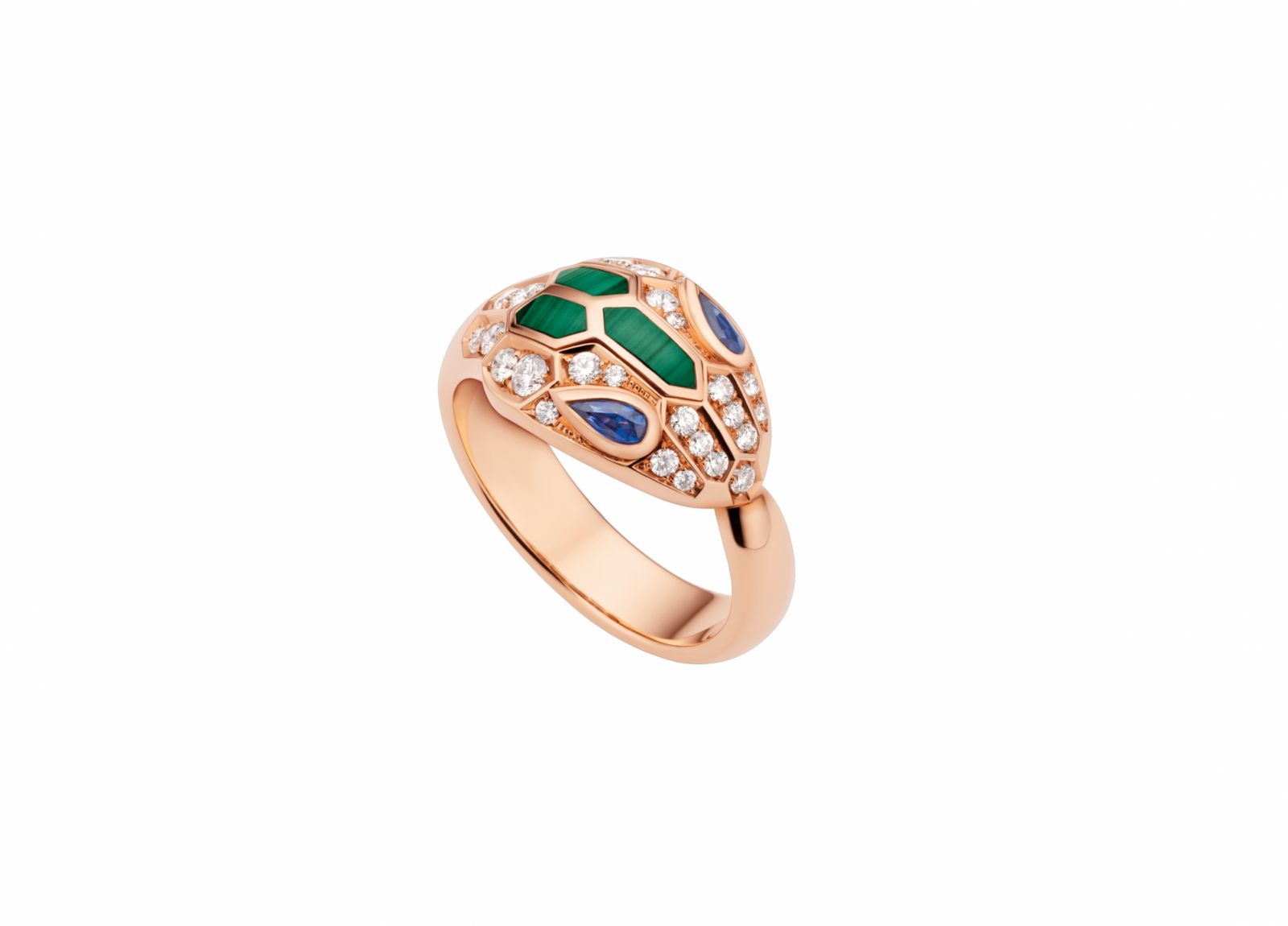 Bulgari Serpenti系列孔雀石、藍寶石、鑽石戒指。(Photo: Bulgari)