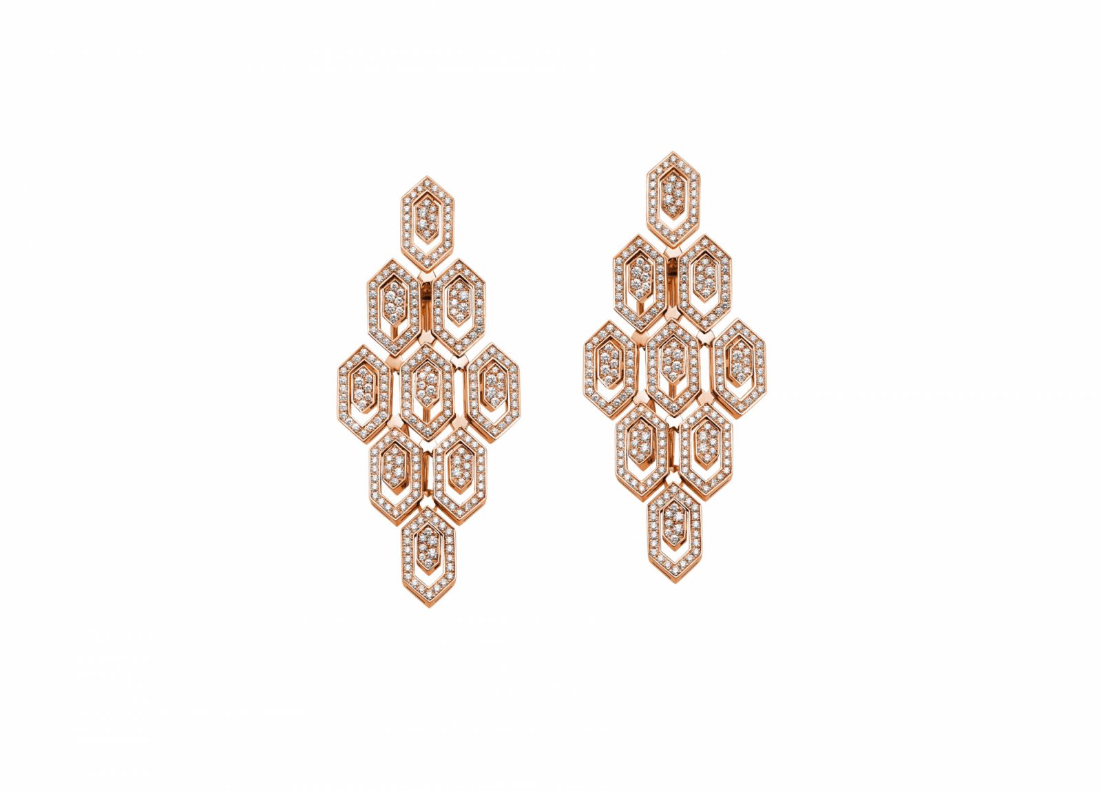 Bulgari Serpenti系列玫瑰金鑽石耳環。(Photo: Bulgari)