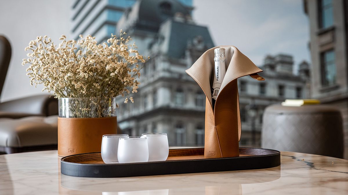 Poltrona Frau wine bags