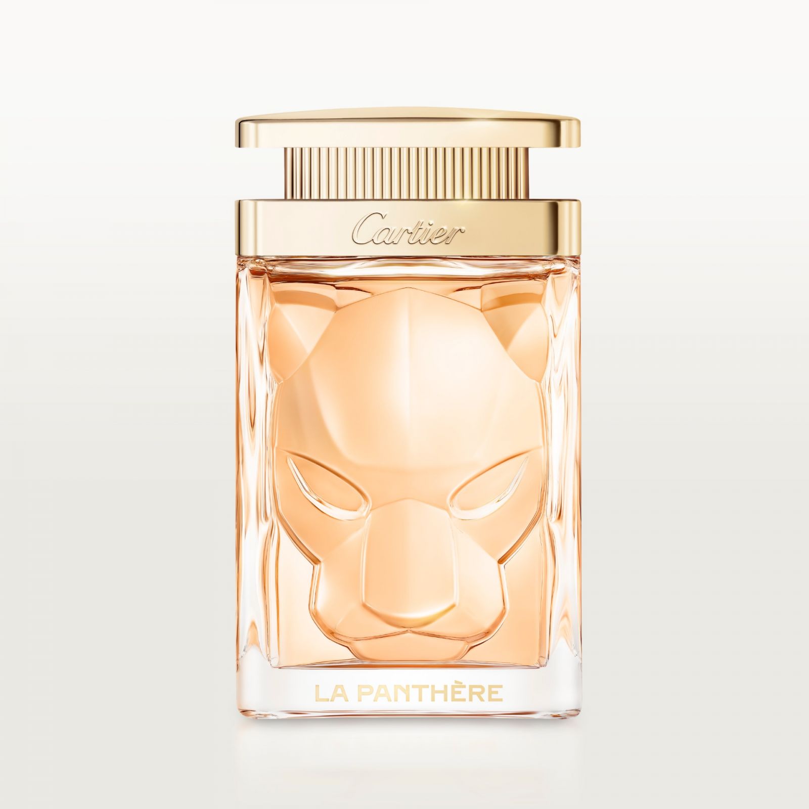 La Panthère香水瓶身用寶石切割的概念呈現立體美洲豹頭像。(Photo: Cartier)