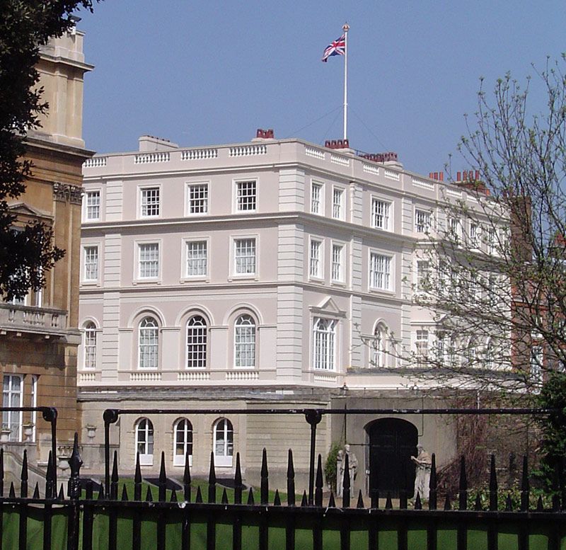 Clarence House in London (Photo: ChrisO / WikiCommons)