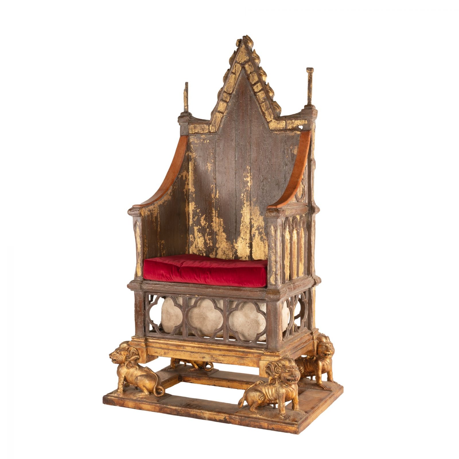 加冕王座—又稱聖愛德華寶座(Saint Edward's Chair)複製品;估價:10,000-20,000英鎊。(Photo: Bonhams)