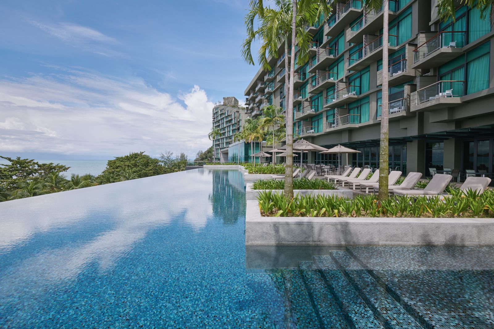 angsana infinity pool